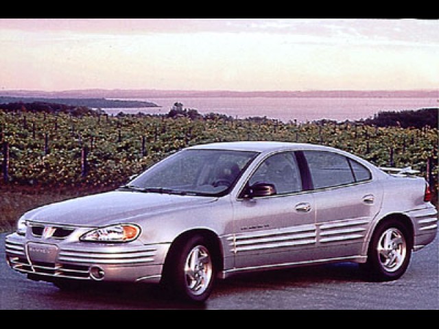 2005 PONTIAC GRAND AM SE 4D SEDAN