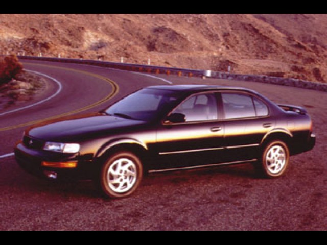 1998 NISSAN MAXIMA GLE 4D SEDAN